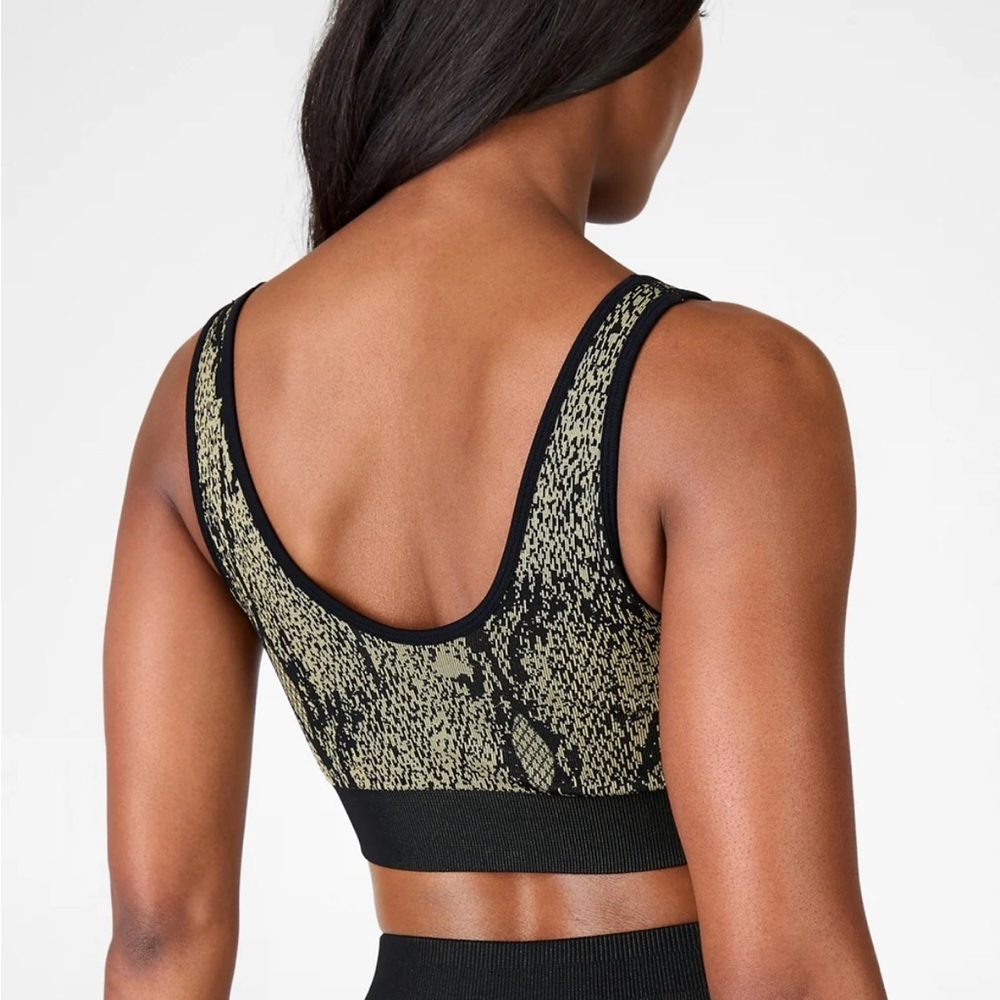 Fabletics Snakeskin Set - image 4